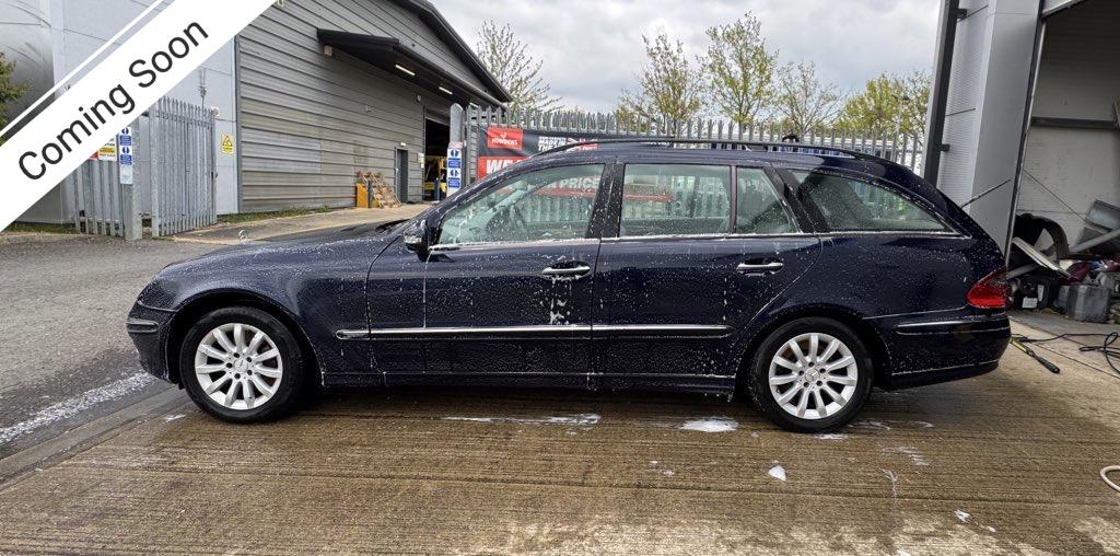 Mercedes-Benz E 320 CDI Elegance 7G Tronic (7 Seat) 3.0 Elegance W211 (2002-2009)